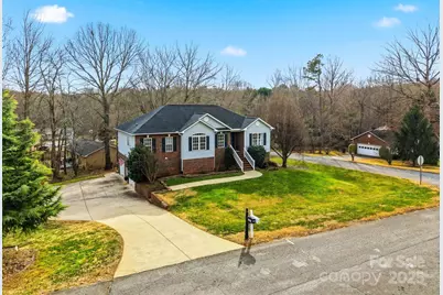 3392 Overbrook Drive, Conover, NC 28613 - Photo 3