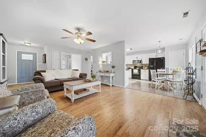 3392 Overbrook Drive, Conover, NC 28613 - Photo 7