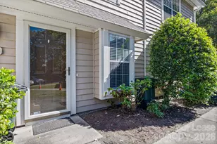 704 Heritage Pkwy, Fort Mill, SC 29715 - Photo 3