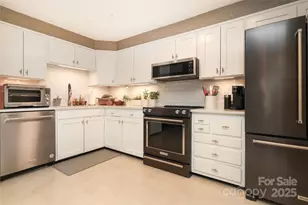 1300 Reece Rd, Charlotte, NC 28209 - Photo 7