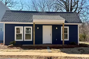 522 W McLelland Ave, Mooresville, NC 28115 - Photo 1