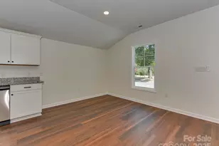 3204 Amay James Ave, Charlotte, NC 28208 - Photo 7