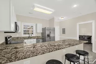 9047 Meadow Vista Rd, Charlotte, NC 28213 - Photo 5