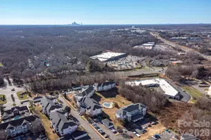 9047 Meadow Vista Rd, Charlotte, NC 28213 - Photo 29