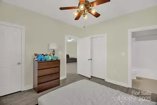 9047 Meadow Vista Rd, Charlotte, NC 28213 - Photo 15