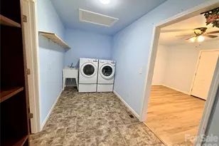 162 Sandstone Dr, Union Mills, NC 28167 - Photo 19