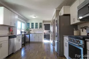 4022 Lynn Cir, Shelby, NC 28152 - Photo 7