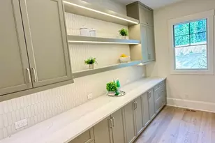 5907 Lakeview Dr, Charlotte, NC 28270 - Photo 11