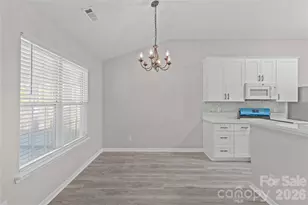 17300 Commons Crossing Dr, Charlotte, NC 28277 - Photo 15