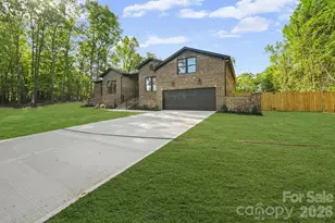 311 Hudson Dr, Harrisburg, NC 28075 - Photo 3