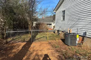 828 Spruce St, Mooresville, NC 28115 - Photo 23