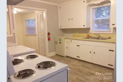 2746 Dogwood Avenue, Charlotte, NC 28206 - Photo 5