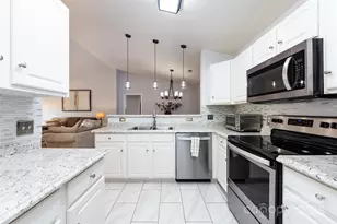 16354 Redstone Mountain Ln, Charlotte, NC 28277 - Photo 9