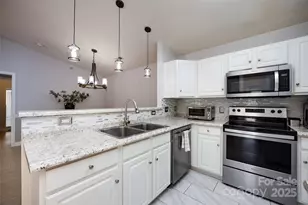 16354 Redstone Mountain Ln, Charlotte, NC 28277 - Photo 13