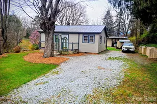 8 Linda Vista Dr, Asheville, NC 28806 - Photo 1