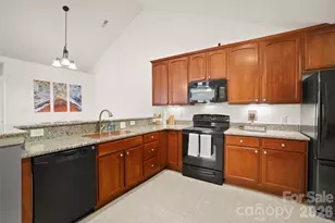 5518 Prosperity View Dr, Charlotte, NC 28269 - Photo 11