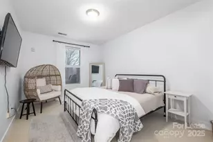 630 Calvert St, Charlotte, NC 28208 - Photo 5