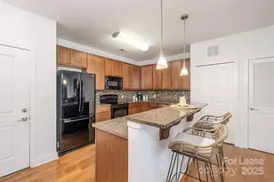 630 Calvert St, Charlotte, NC 28208 - Photo 3