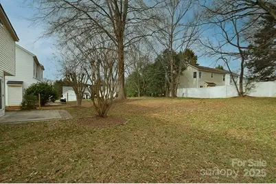 9701 Veronica Drive, Charlotte, NC 28215 - Photo 21