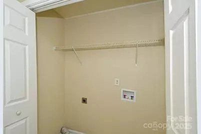 9701 Veronica Drive, Charlotte, NC 28215 - Photo 19