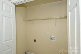 9701 Veronica Dr, Charlotte, NC 28215 - Photo 19