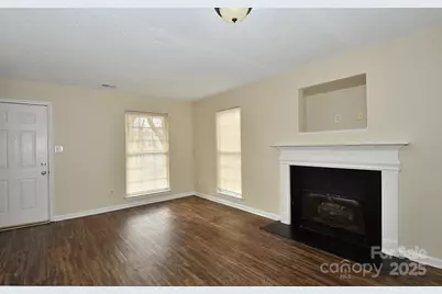 9701 Veronica Drive, Charlotte, NC 28215 - Photo 3