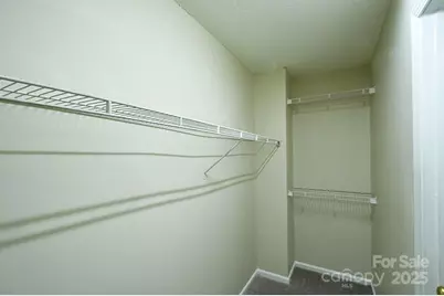 9701 Veronica Drive, Charlotte, NC 28215 - Photo 15