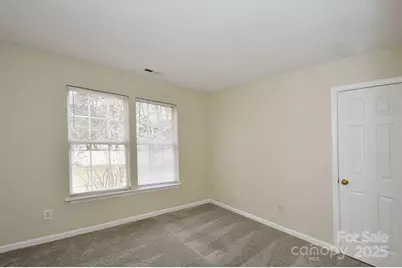 9701 Veronica Drive, Charlotte, NC 28215 - Photo 17