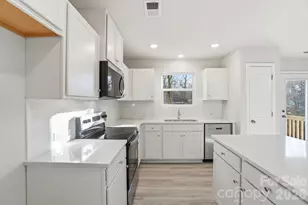 1201 Suncrest Ave, Statesville, NC 28677 - Photo 9