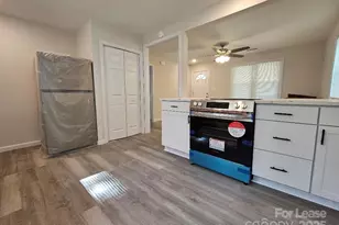 2507 Moreland St, Charlotte, NC 28208 - Photo 5