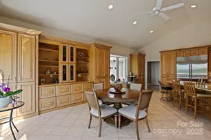 101 Beckwood Ct, Flat Rock, NC 28731 - Photo 15