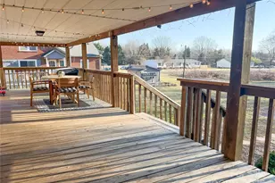 432 S Main St, Troutman, NC 28166 - Photo 3