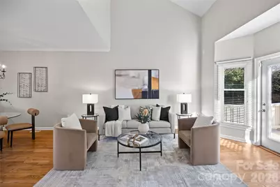 319 S Clarkson Street, Charlotte, NC 28202 - Photo 5