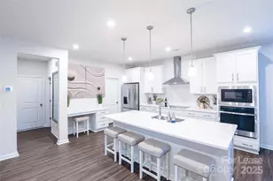 526 Myrick Aly, Charlotte, NC 28217 - Photo 5