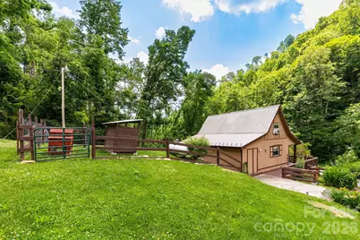 1010 and 1014 Melton Branch Road, Bakersville, NC 28705 - Photo 23