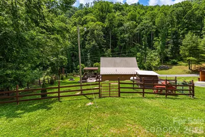 1010 and 1014 Melton Branch Road, Bakersville, NC 28705 - Photo 41