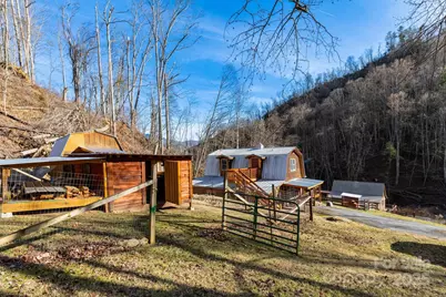 1010 & 1014 Melton Branch Road, Bakersville, NC 28705 - Photo 35