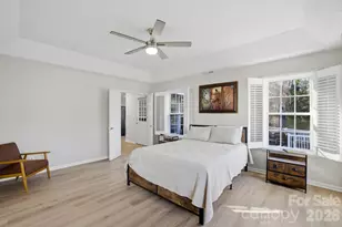 9372 Island Point Rd, Sherrills Ford, NC 28673 - Photo 11