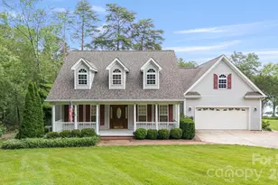 9372 Island Point Rd, Sherrills Ford, NC 28673 - Photo 1