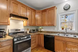 274 White Oak Cir, Burnsville, NC 28714 - Photo 15