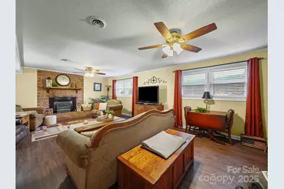 606 Brookgreen Drive, Dallas, NC 28034 - Photo 3