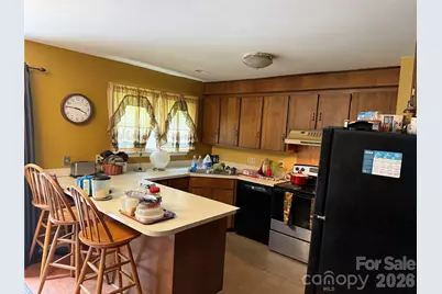 6000 Crosswood Court, Charlotte, NC 28215 - Photo 3