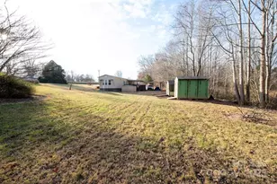 717 Pine Mountain Rd, Hudson, NC 28638 - Photo 9