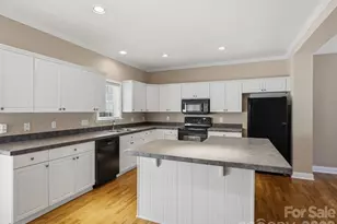 4330 Laurel Hill Ln, Charlotte, NC 28217 - Photo 7