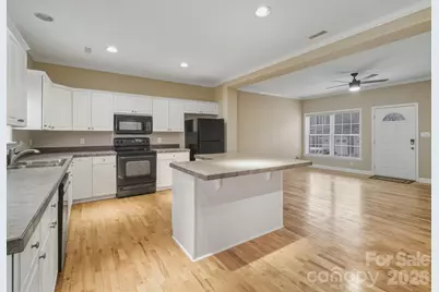 4330 Laurel Hill Lane, Charlotte, NC 28217 - Photo 7