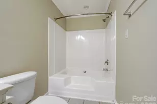 4330 Laurel Hill Ln, Charlotte, NC 28217 - Photo 15