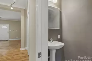 4330 Laurel Hill Ln, Charlotte, NC 28217 - Photo 11