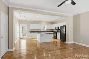 4330 Laurel Hill Ln, Charlotte, NC 28217 - Photo 9