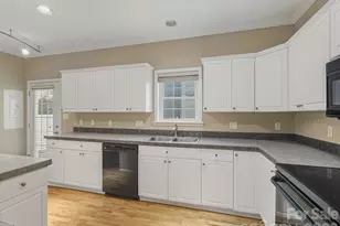 4330 Laurel Hill Ln, Charlotte, NC 28217 - Photo 9