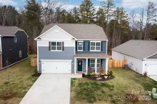 147 Ashelyn Pk Dr, Fletcher, NC 28732 - Photo 1